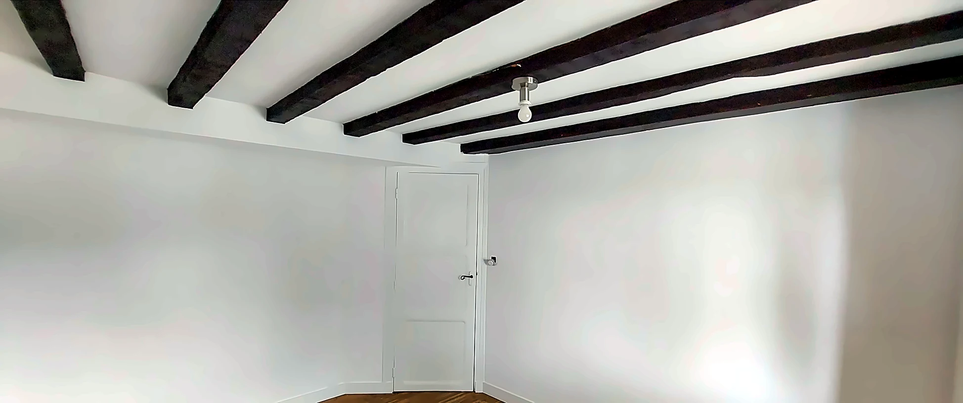 Chambre — parquet & poutres