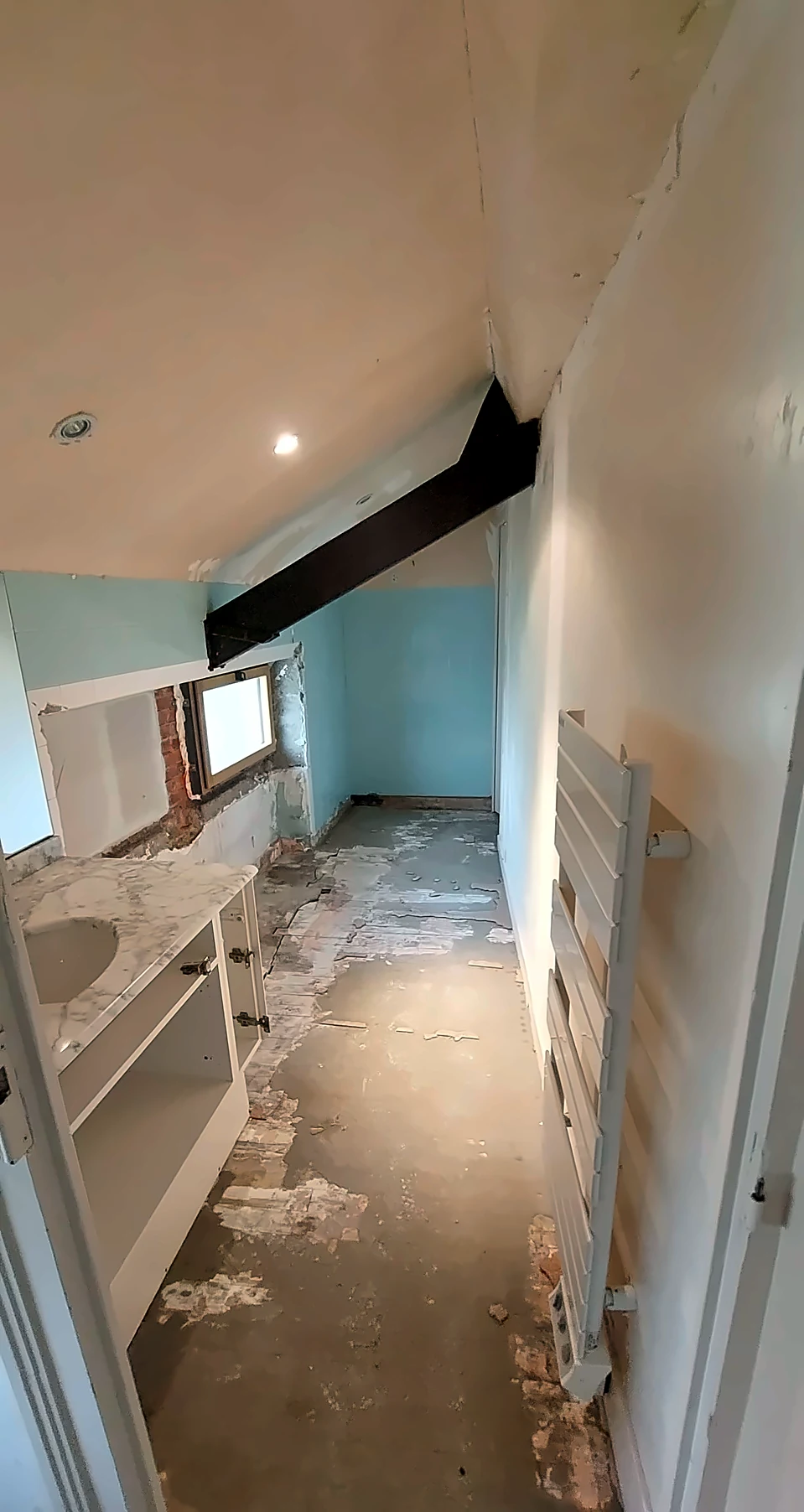 Salle d'eau — avant travaux