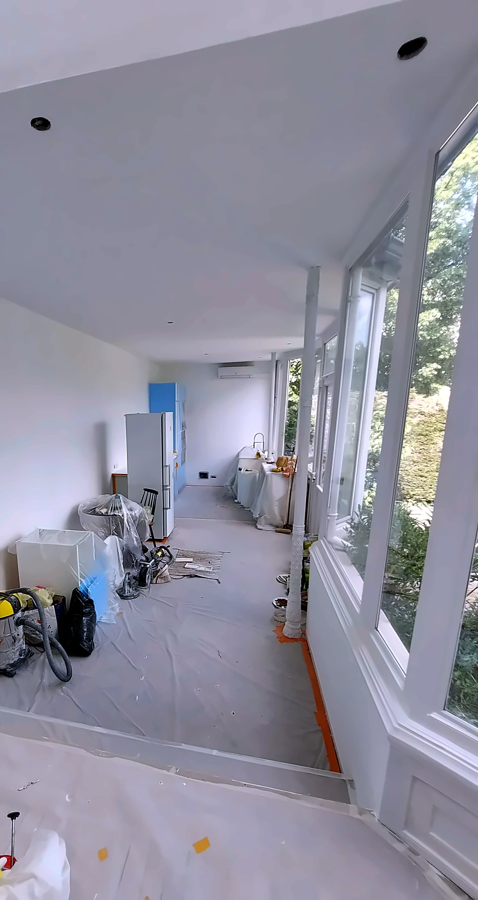 Véranda — intérieur, plafond & murs