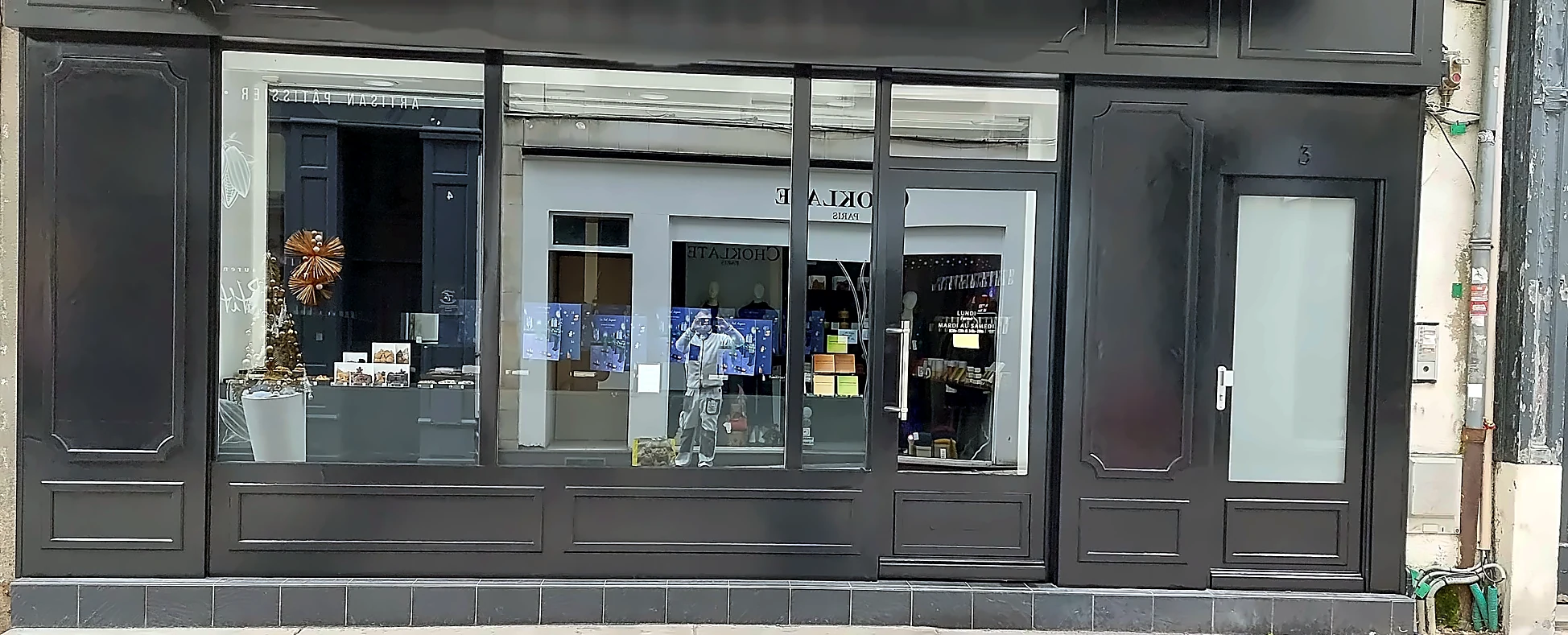 Devanture de boutique — laque noire